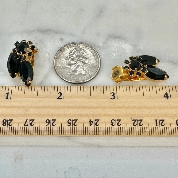 Vintage Black Glass Clip On Earrings Prong Set Estate Glam Marquise Brid… - Picture 8 of 8